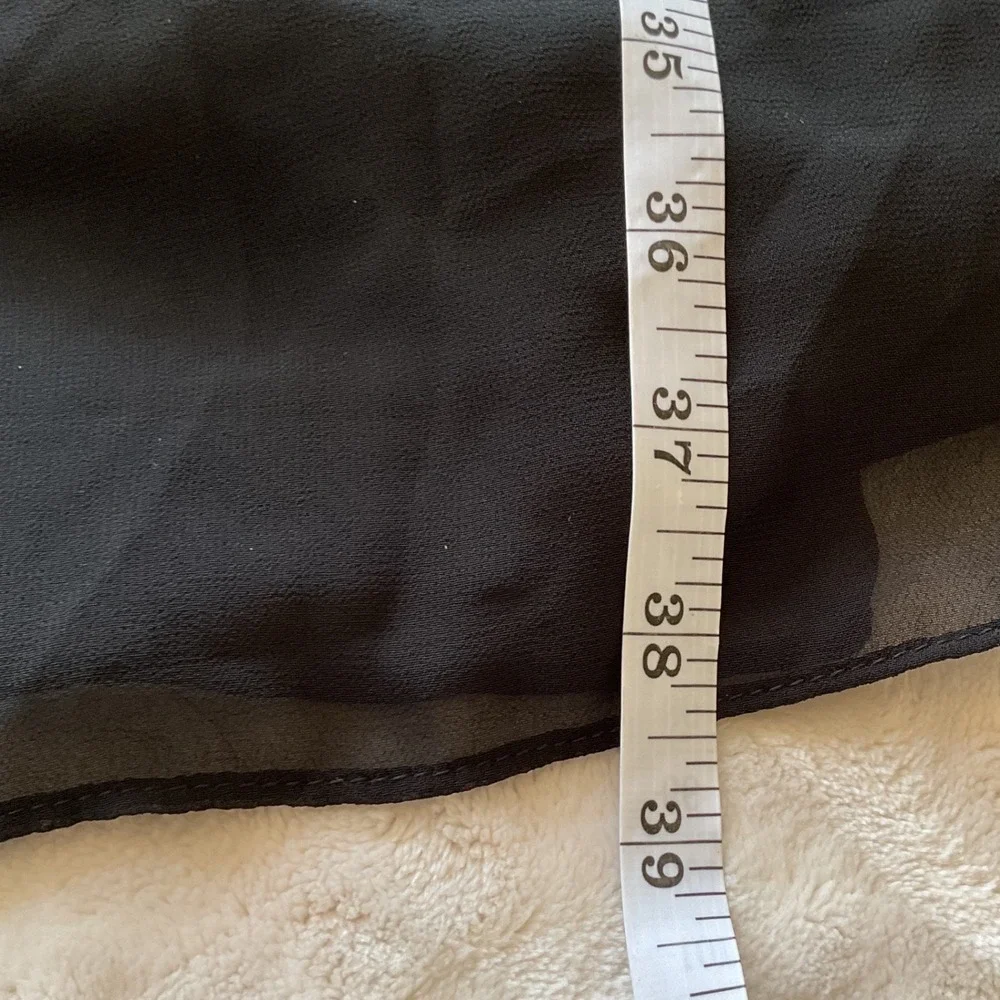 SLNY Black Chiffon Tiered Shift Dress Pearl Neckline Cutout 410366 Womens 10P - Picture 11 of 11